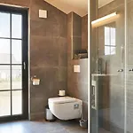 Luxury With Sauna, 200 M From The Area