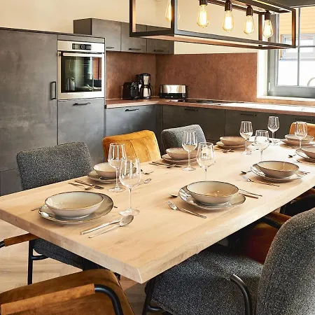 Luxury With Sauna, 200 M From The Area *